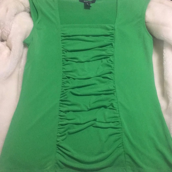 - Blouse - Picture 1 of 5